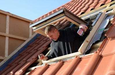 Pose de fenêtres de toit Velux à Villembits